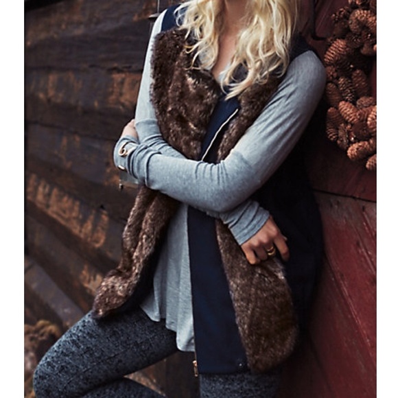 Anthropologie Jackets & Blazers - ANTHROPOLOGIE Elevenses Faux Fur Wool Back Vest